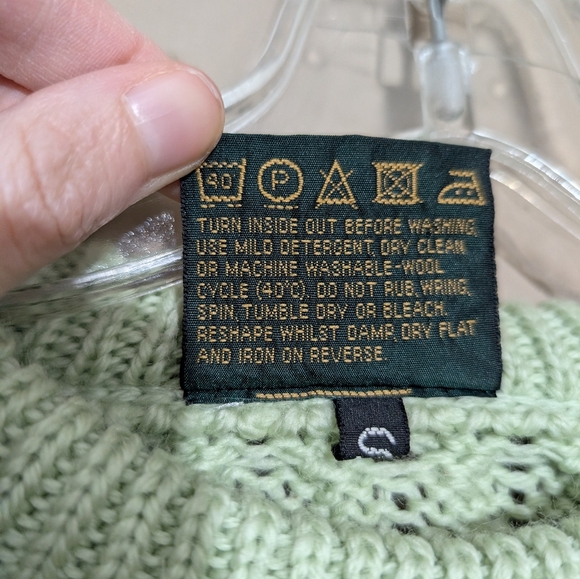 Carraig Donn Fisherman Wool Knit Sweater, Size: Small, Color:Green - Picture 3 of 4